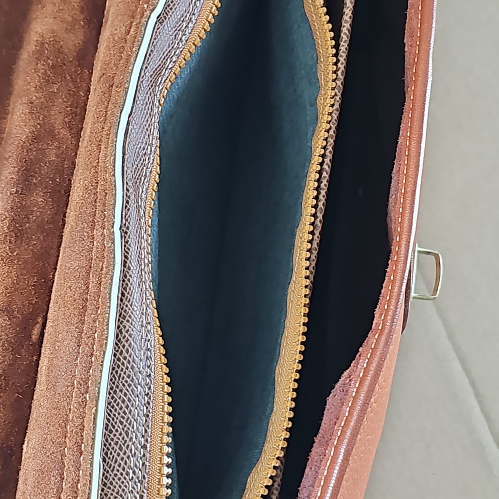Vintage Dooney & Bourke Awl leather extra large messenger bag Excellent! - Picture 14 of 16